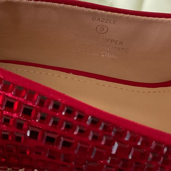 Lauren Lorraine Red Dazzled Pumps. SIZE 9. New in box. - Picture 4 of 9
